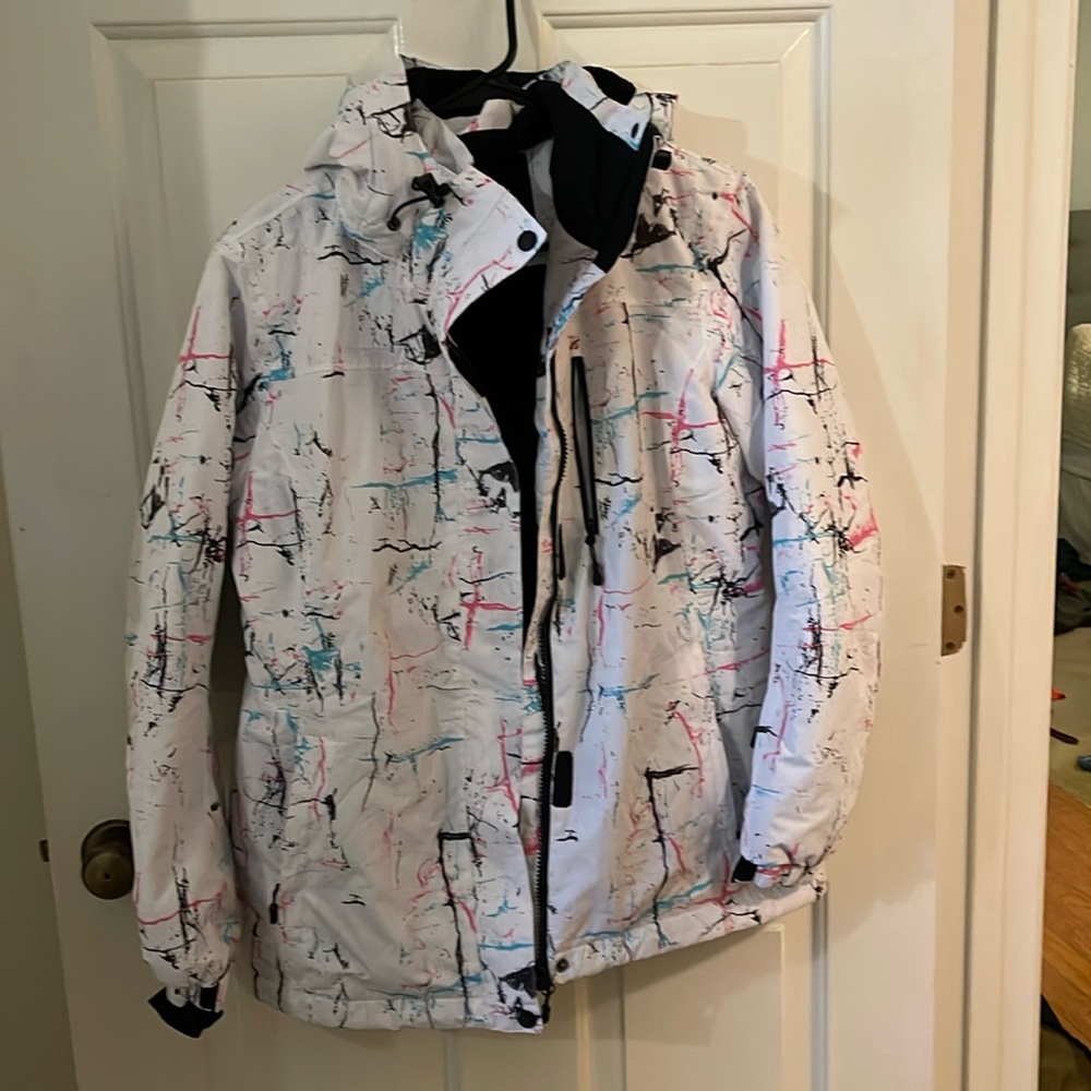 Women’s Ski Jacket Brand New, worn twice Size M